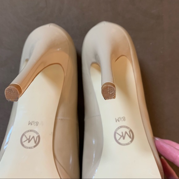 MK pump shoes - Picture 4 of 7